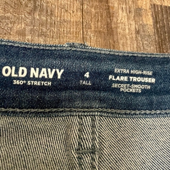 Old Navy Blue Flare & Wide Leg Jeans - Picture 7 of 12